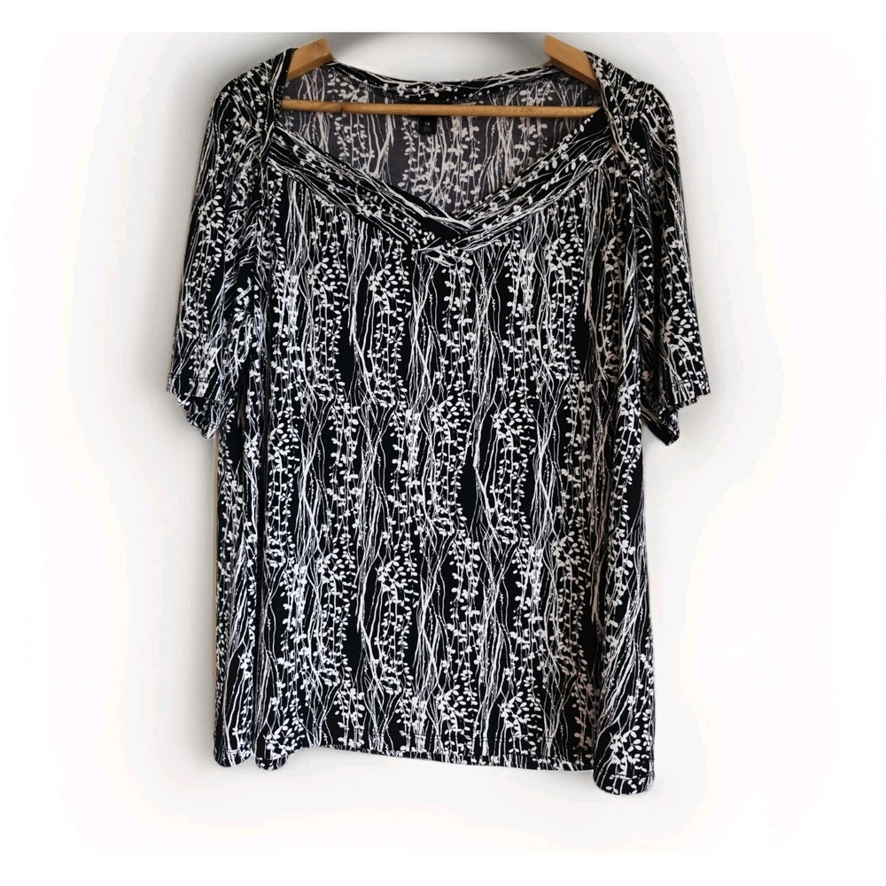 East 5th Women's Blouse Top Size 1X Short Sleeve